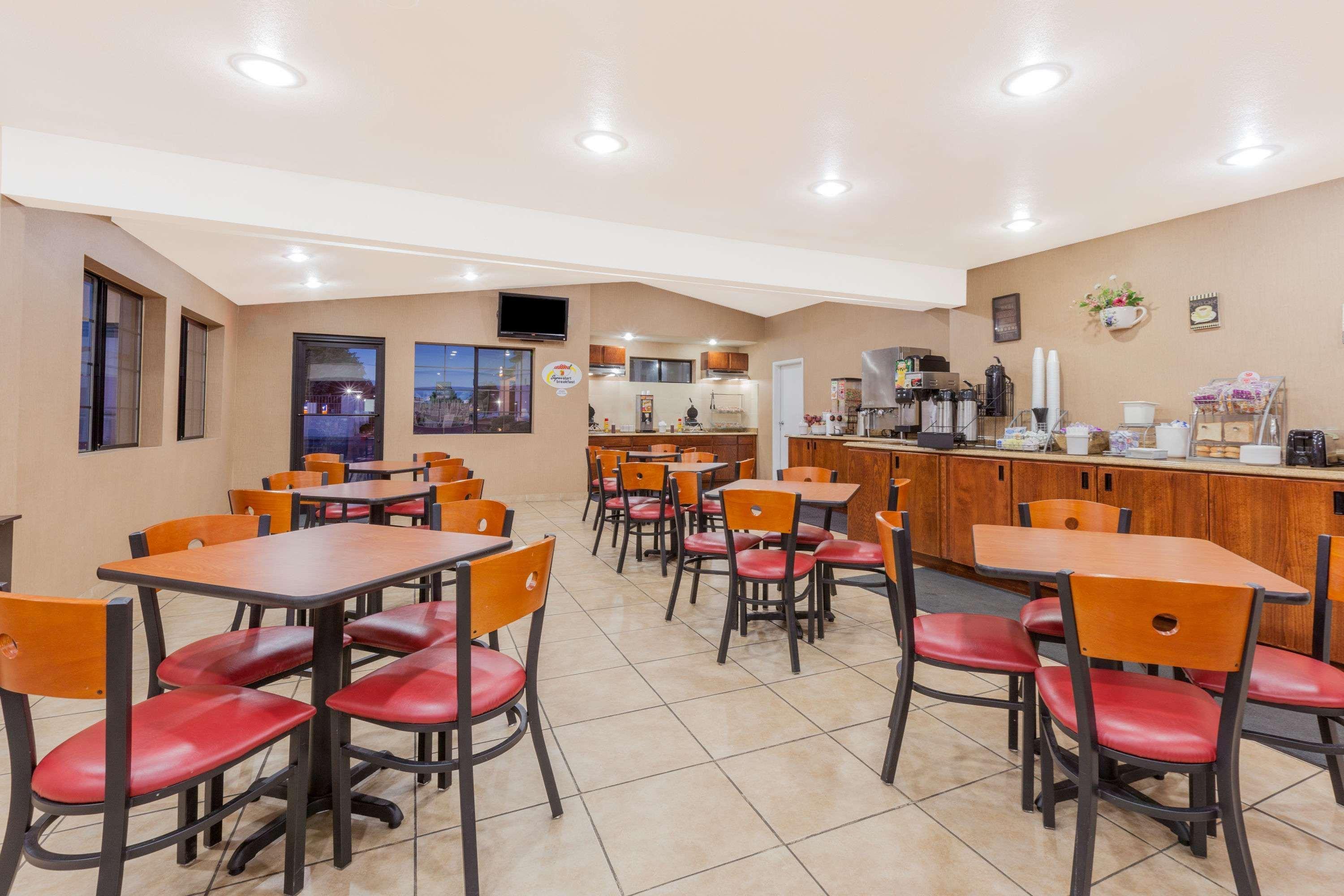 Studio 6 Suites Flagstaff Az Exterior photo