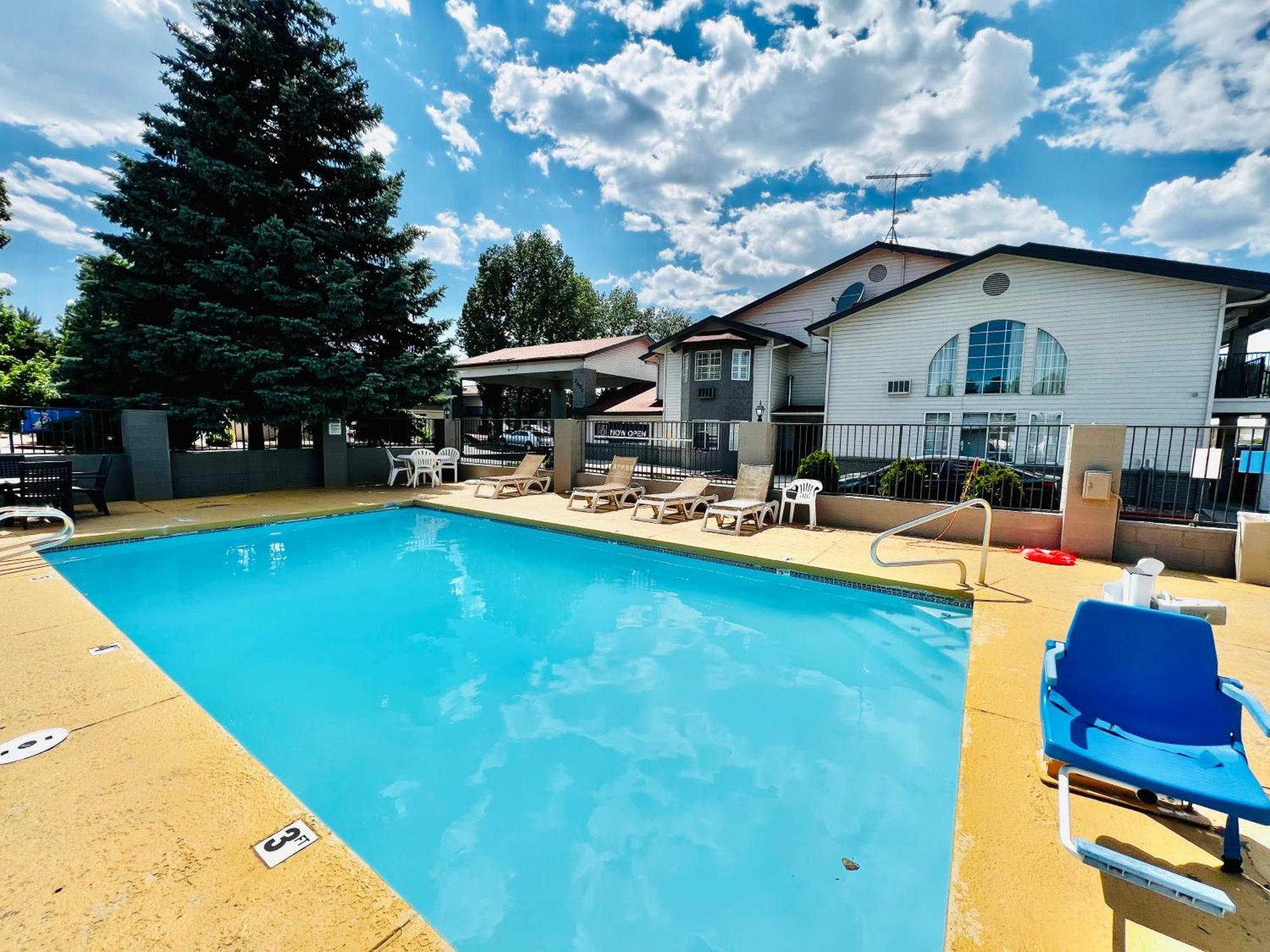 Studio 6 Suites Flagstaff Az Exterior photo